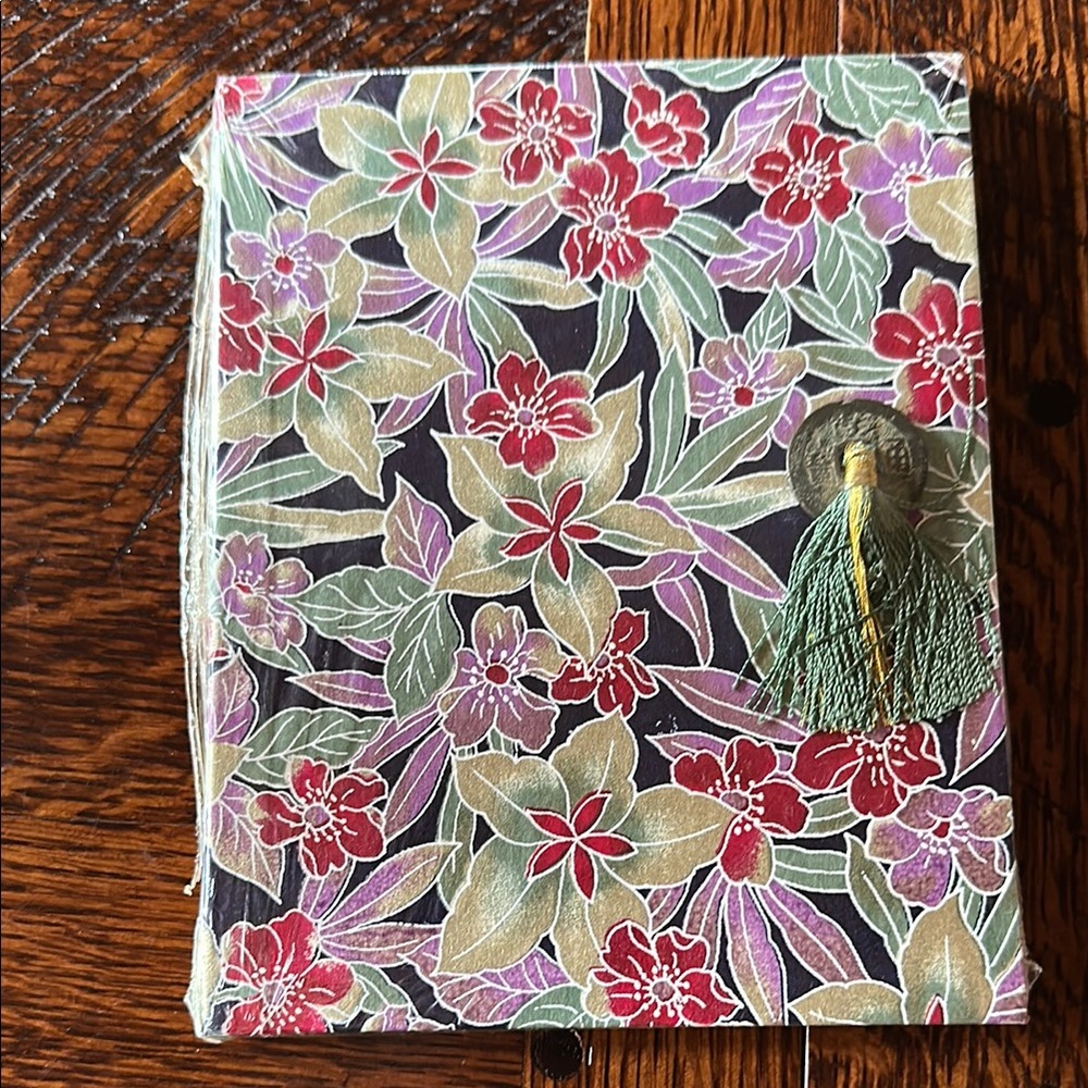 Floral Patterned mini album with Tassel